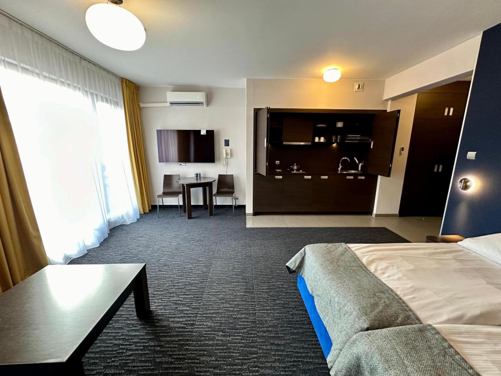 Golden Tulip Gdansk Residence Esterno foto